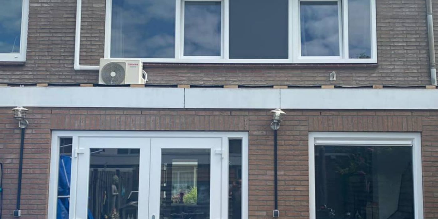 Volledige transformatie: renovatie met nieuwe kozijnen en deuren voor een frisse uitstraling